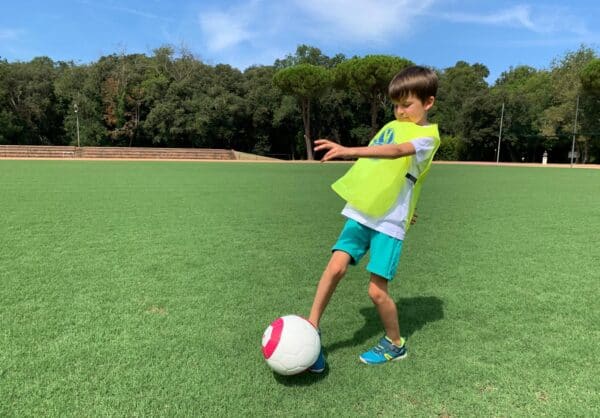 Child with Rattle ball - Real Eyes Sport, Italy